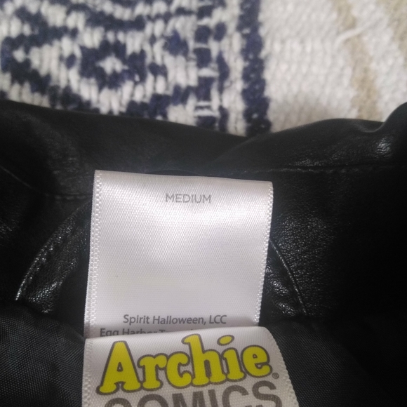 ARCHIE COMICS SOUTH SIDE SERPENTS GRAPHIC LEATHER JACKET MENS SIZE MEDIUM - Picture 6 of 12